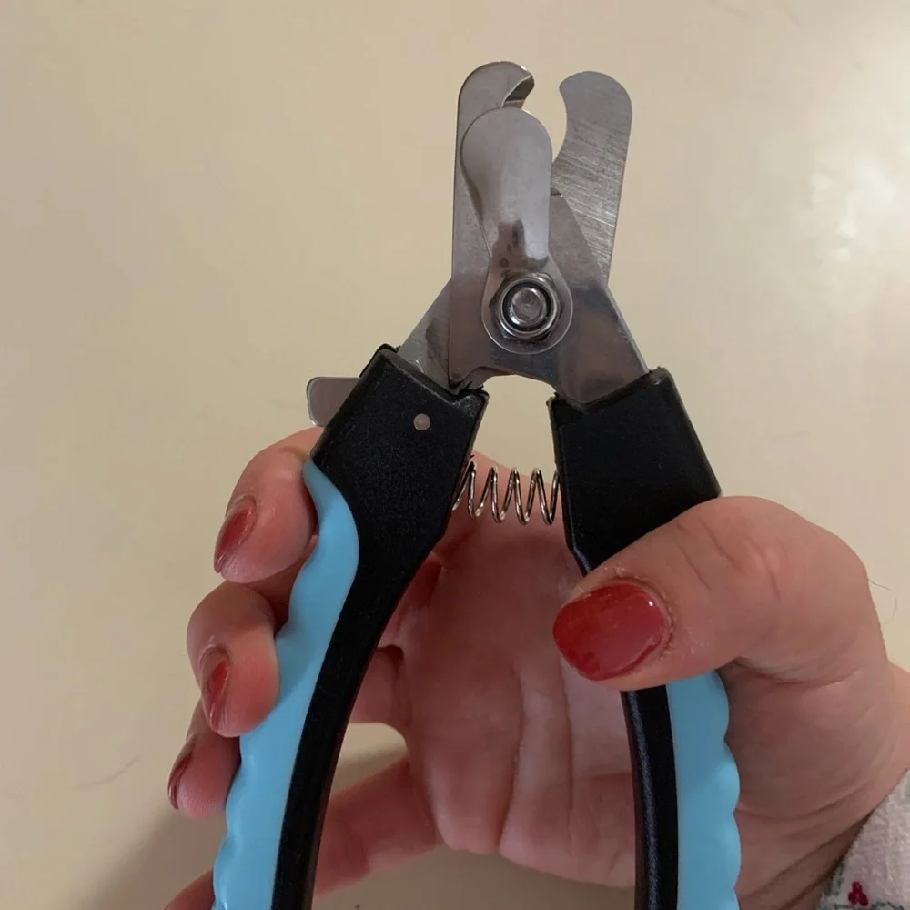Black and Blue Dog Nail Clippers